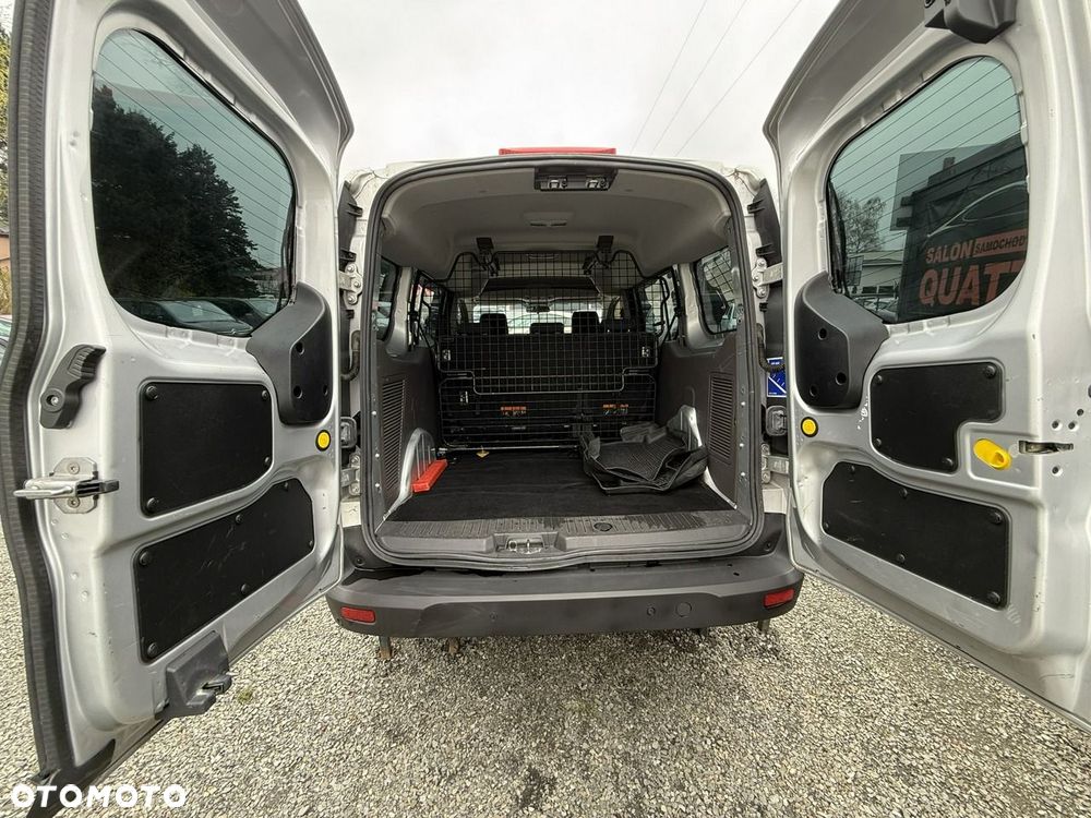 Ford Transit Connect - 17