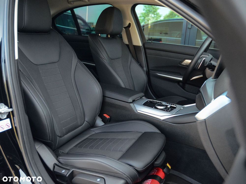 BMW Seria 3 318i - 5