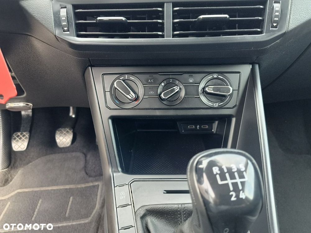 Volkswagen Polo 1.0 TSI Life - 12