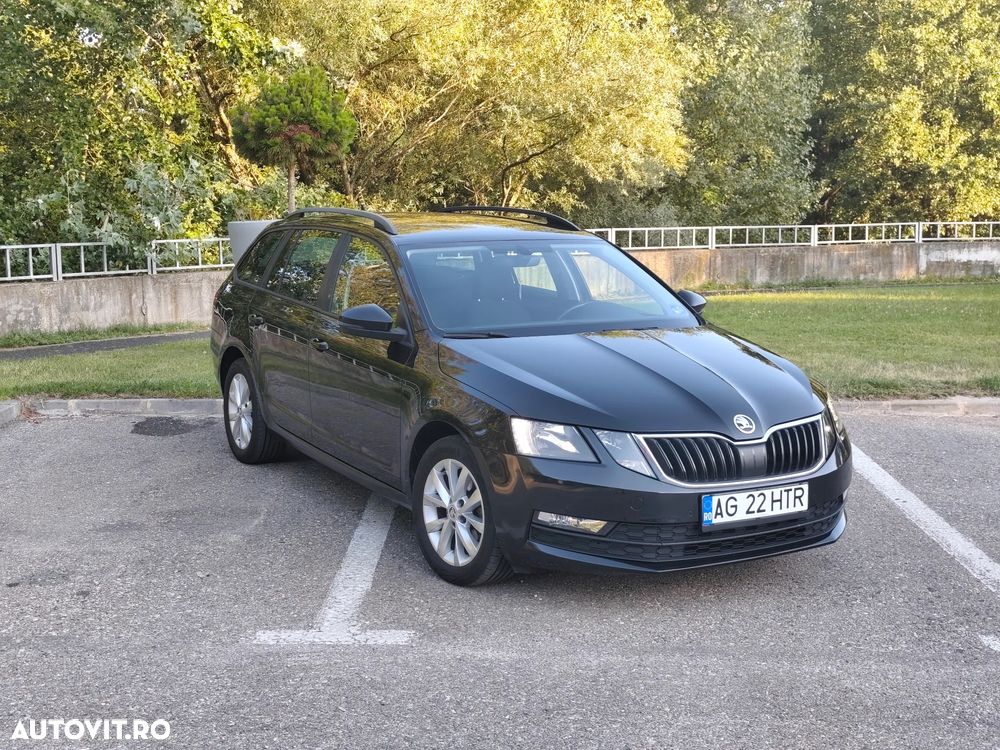 Skoda Octavia 1.6 TDI DSG Style - 2