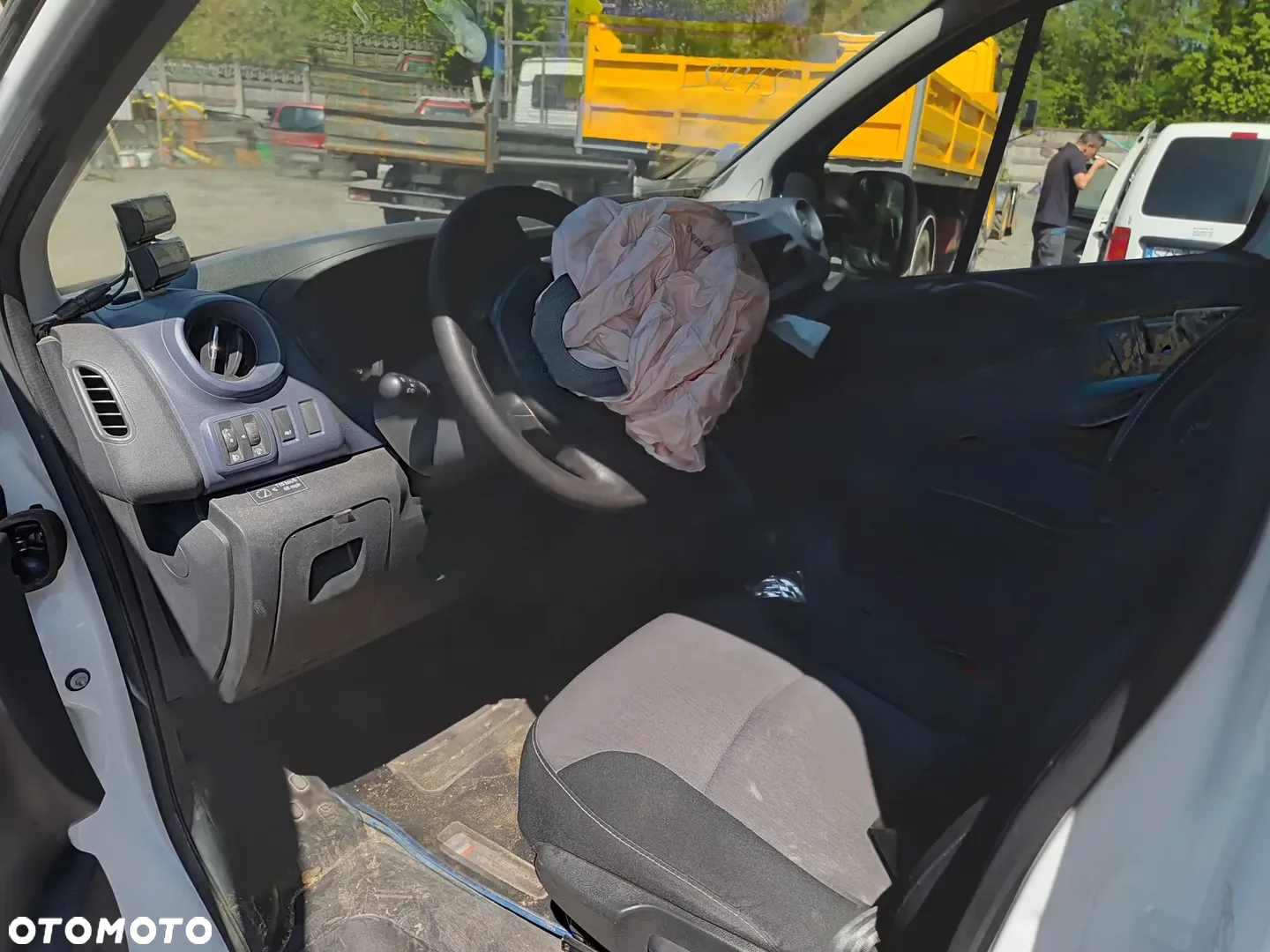 Renault VIVARO TRAFIC 1,6 DCI CHLODNIA KONTENER - 16