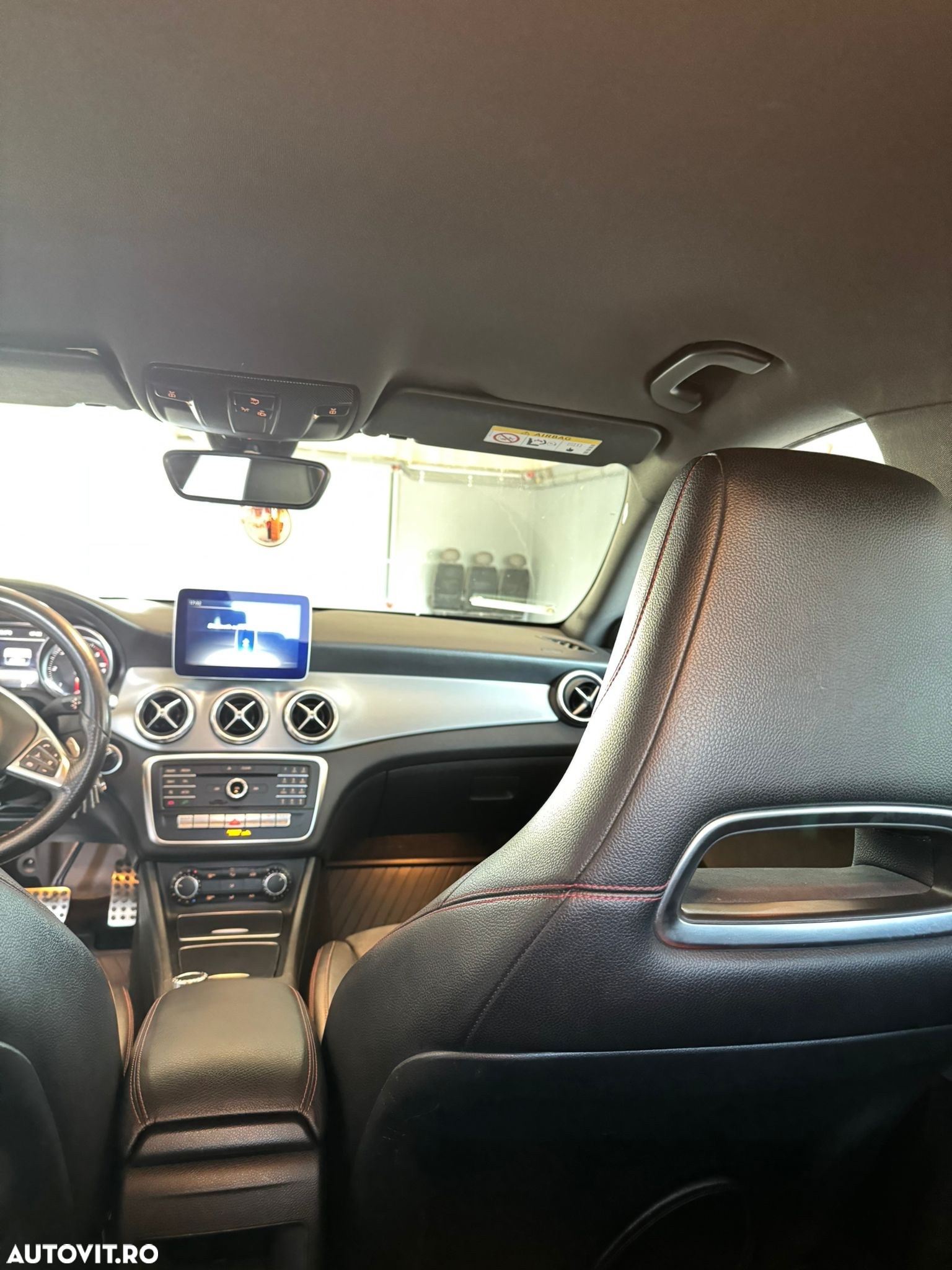 Mercedes-Benz CLA 220 d Aut. - 12