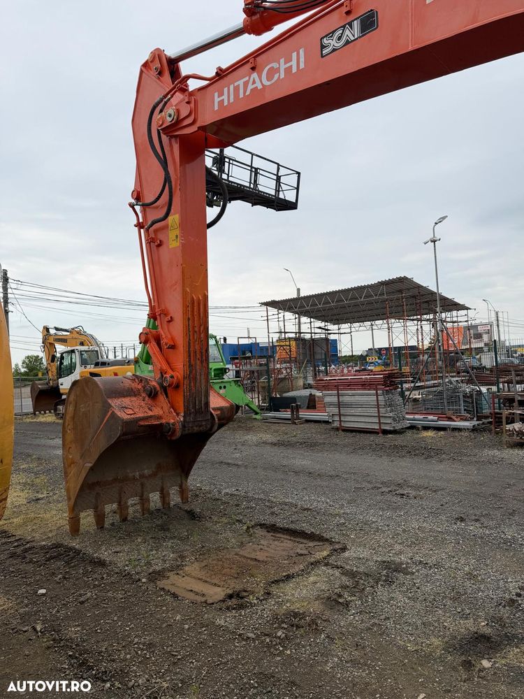 Hitachi ZX 290LCN-5B - 2