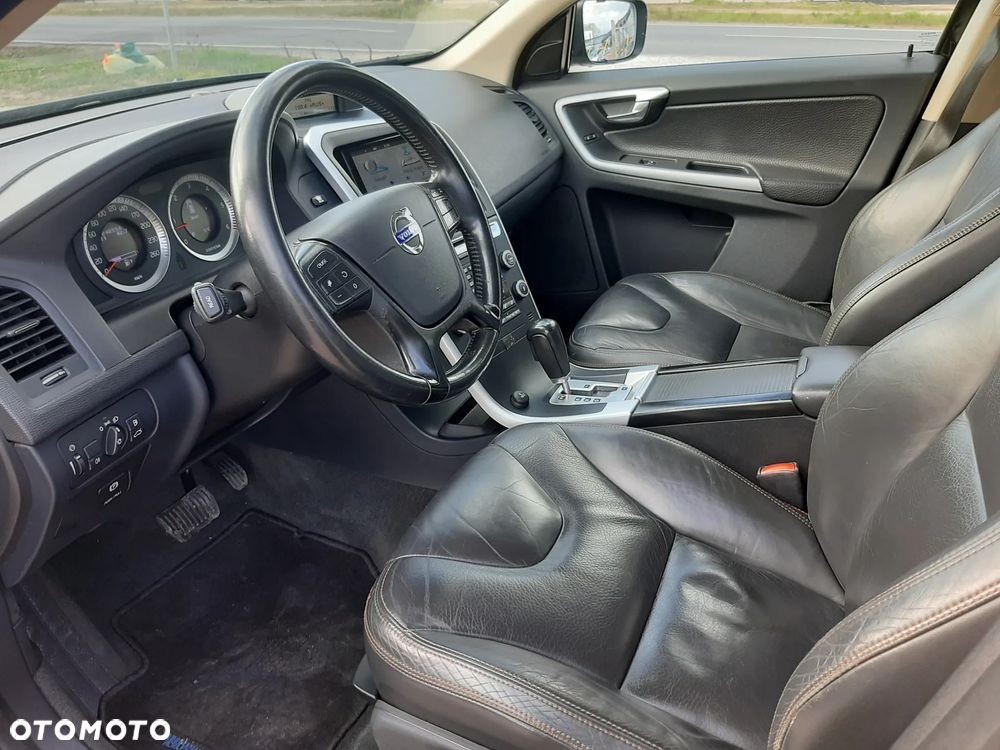 Volvo XC 60 D5 AWD Momentum - 14