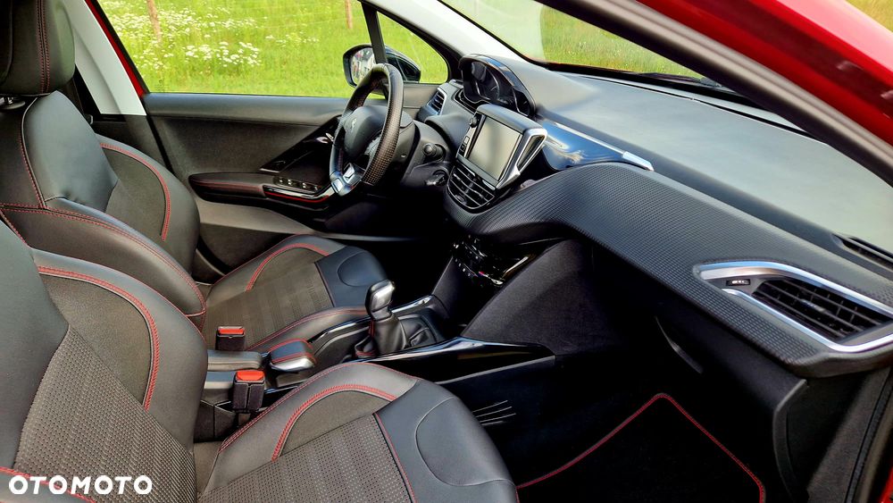 Peugeot 2008 PureTech 110 Stop&Start GT-Line Edition - 12