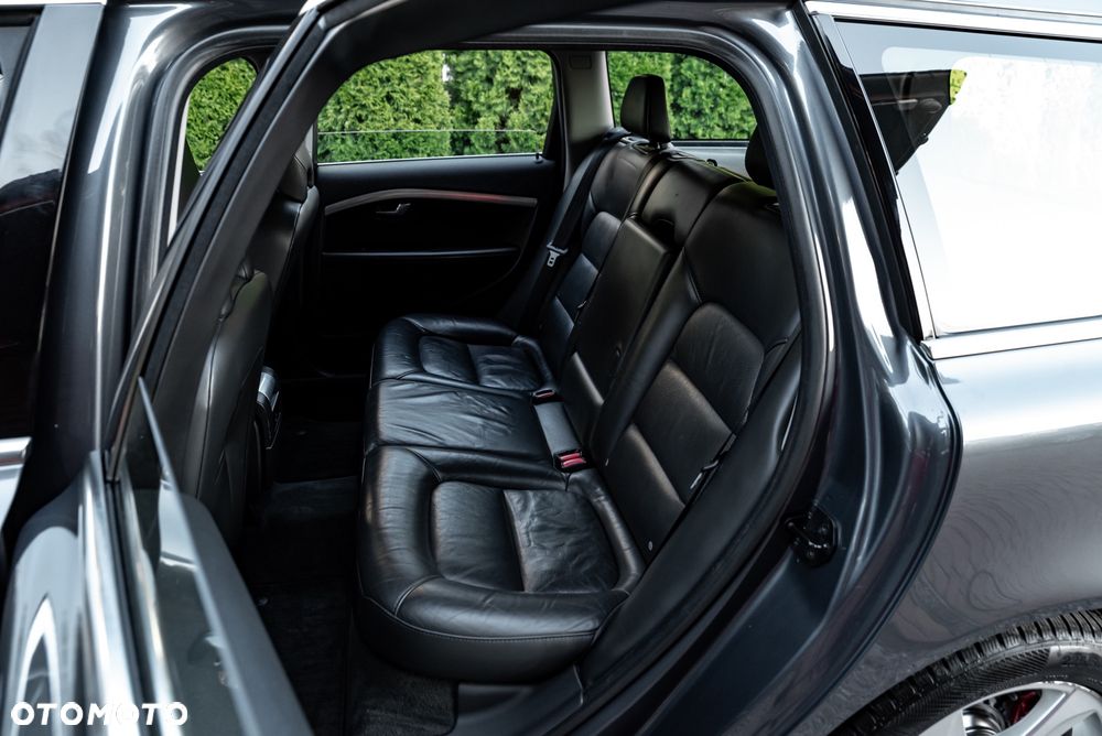 Volvo V70 2.0T Powershift Summum - 18