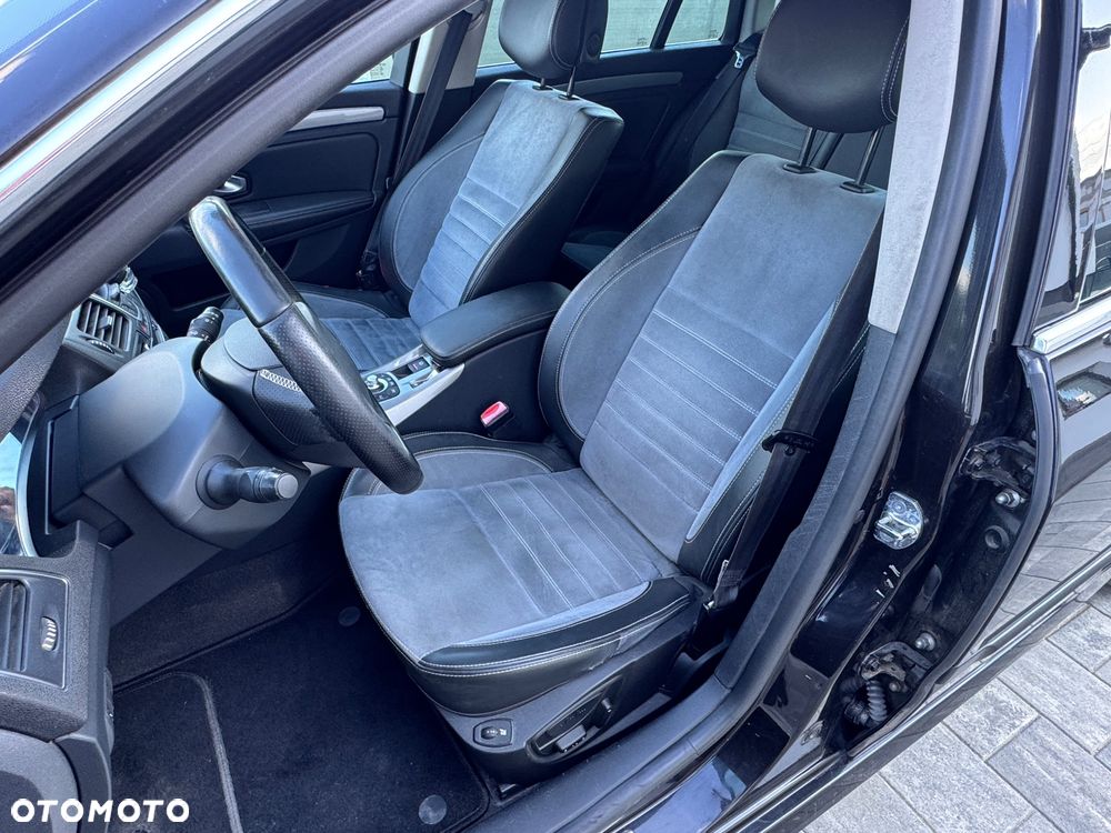 Renault Laguna 2.0 dCi FAP Initiale - 12