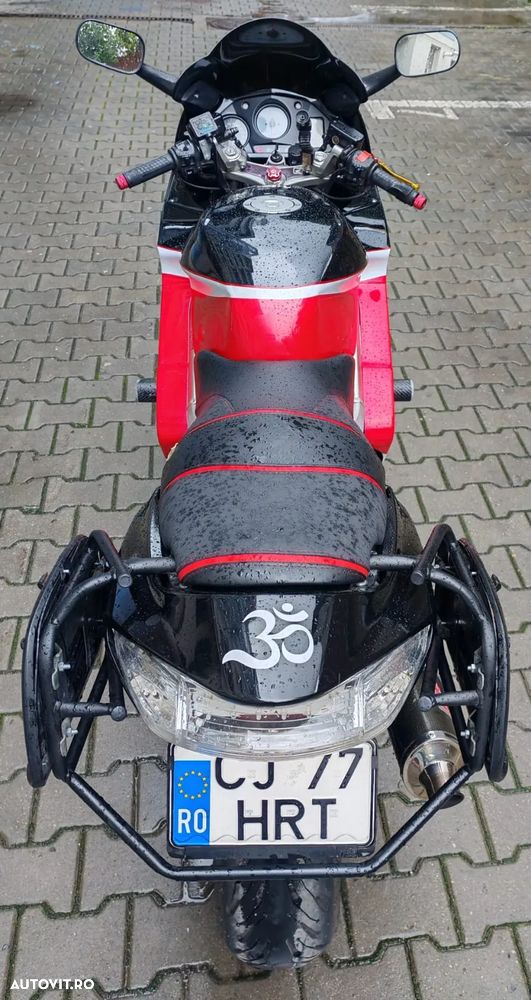 Honda VFR 800F V-Tec - 11