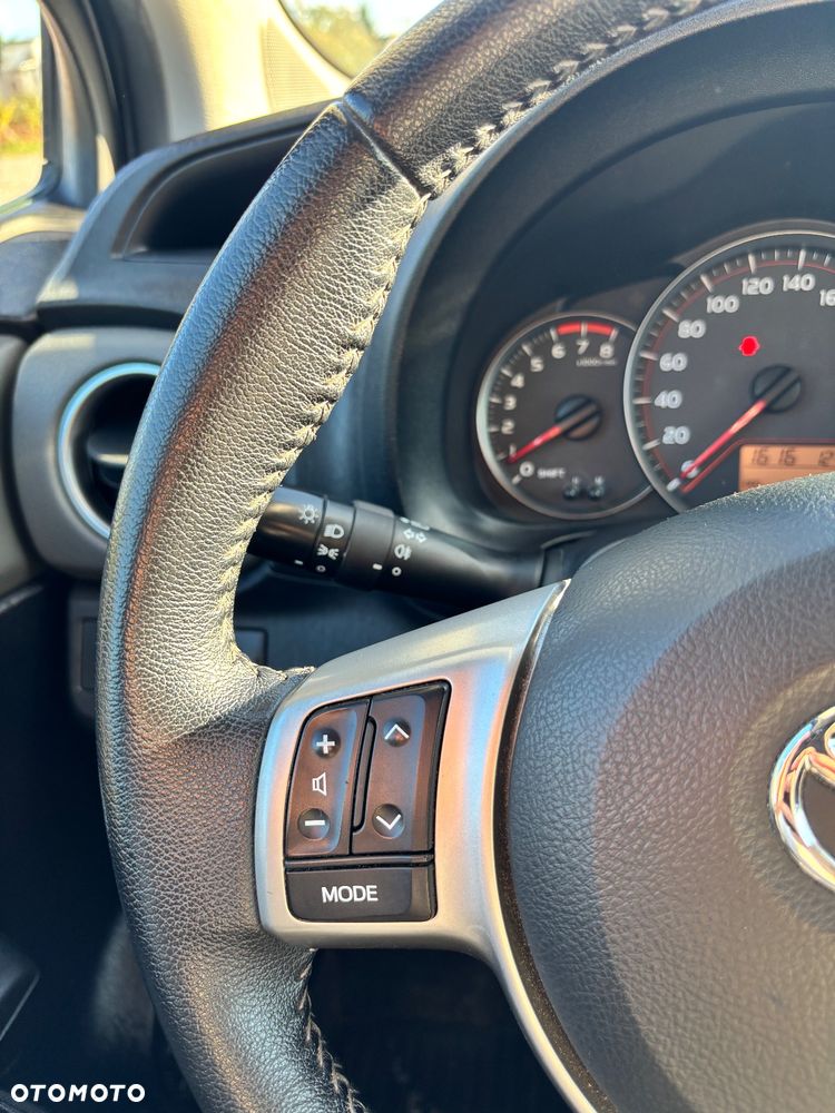 Toyota Yaris 1.33 Life - 13