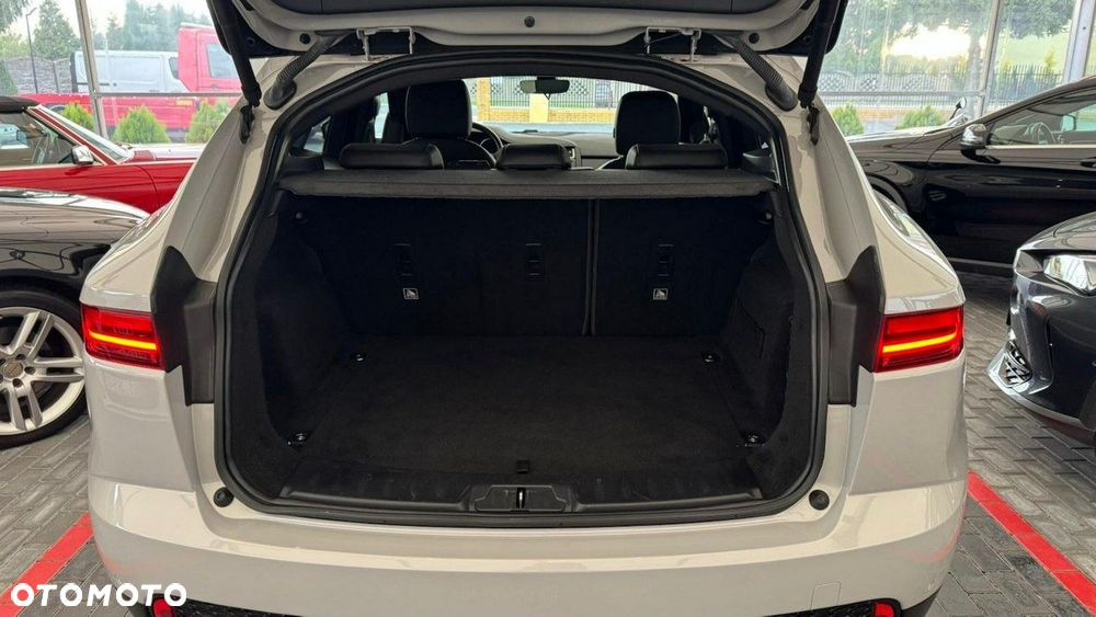 Jaguar E-Pace D180 AWD S - 28