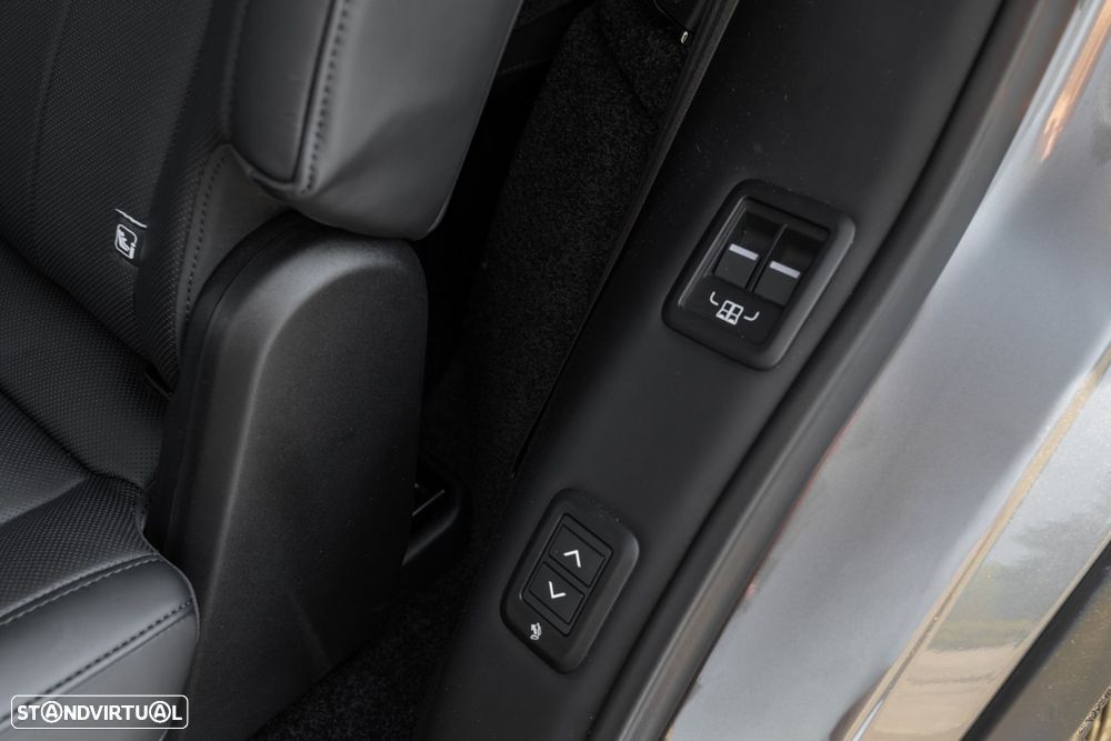 Land Rover Range Rover 4.4 P530 LWB 7L Autobiography - 21