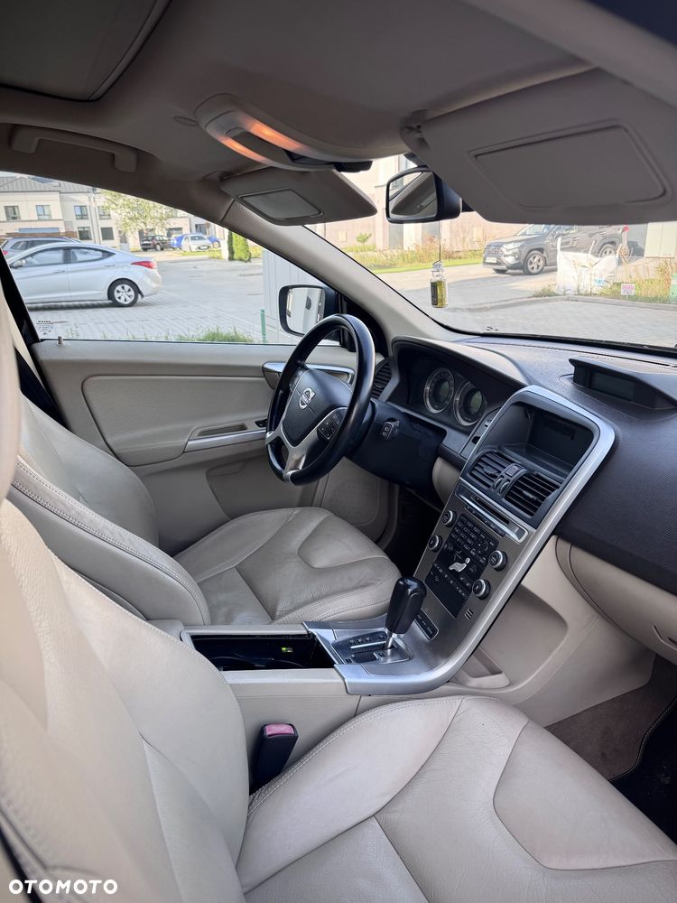 Volvo XC 60 - 2