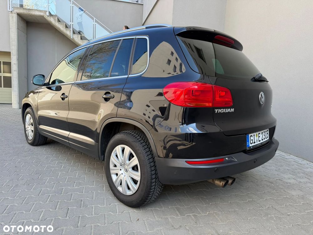 Volkswagen Tiguan 2.0 TDI DPF BlueMotion Technology Lounge Sport & Style - 6