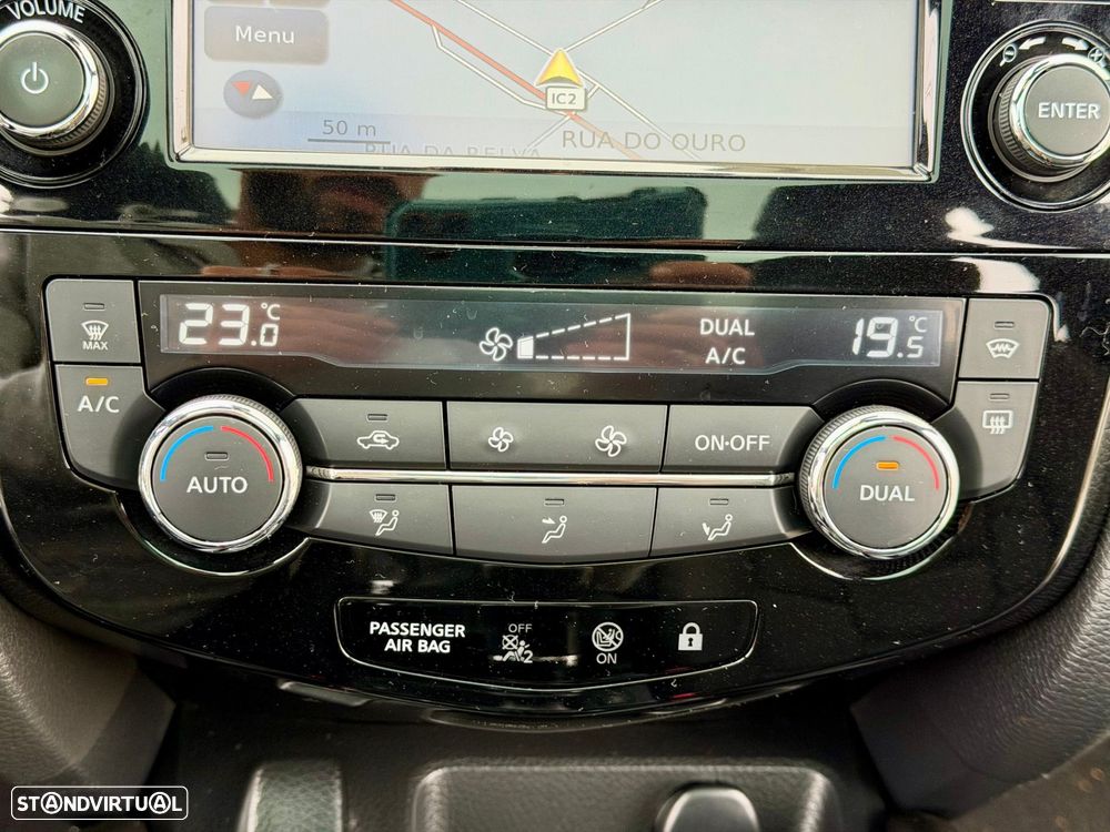 Nissan Qashqai 1.2 DIG-T Tekna Premium S Alcantara - 30