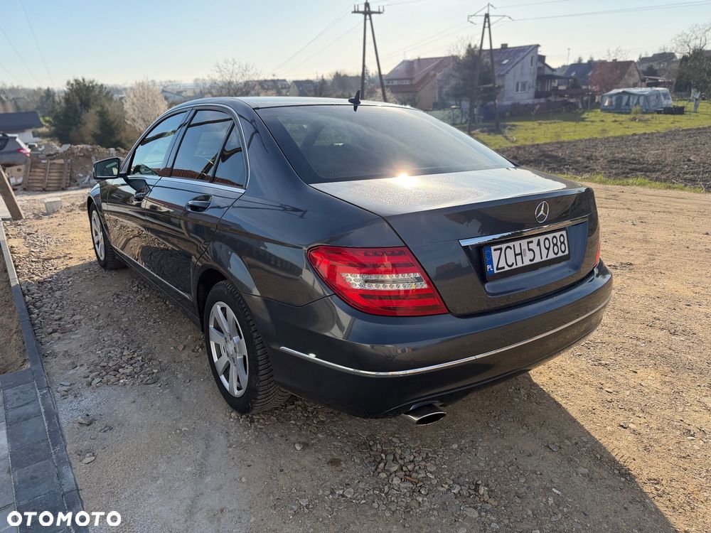 Mercedes-Benz Klasa C 200 (BlueEFFICIENCY) 7G-TRONIC Elegance - 4
