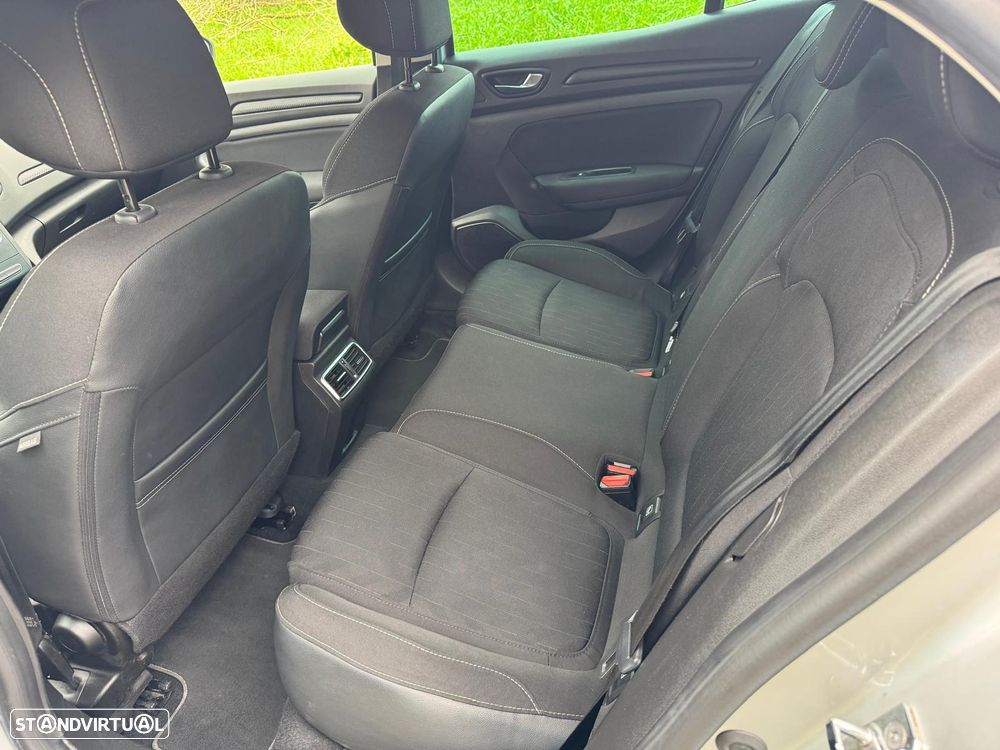 Renault Mégane - 16