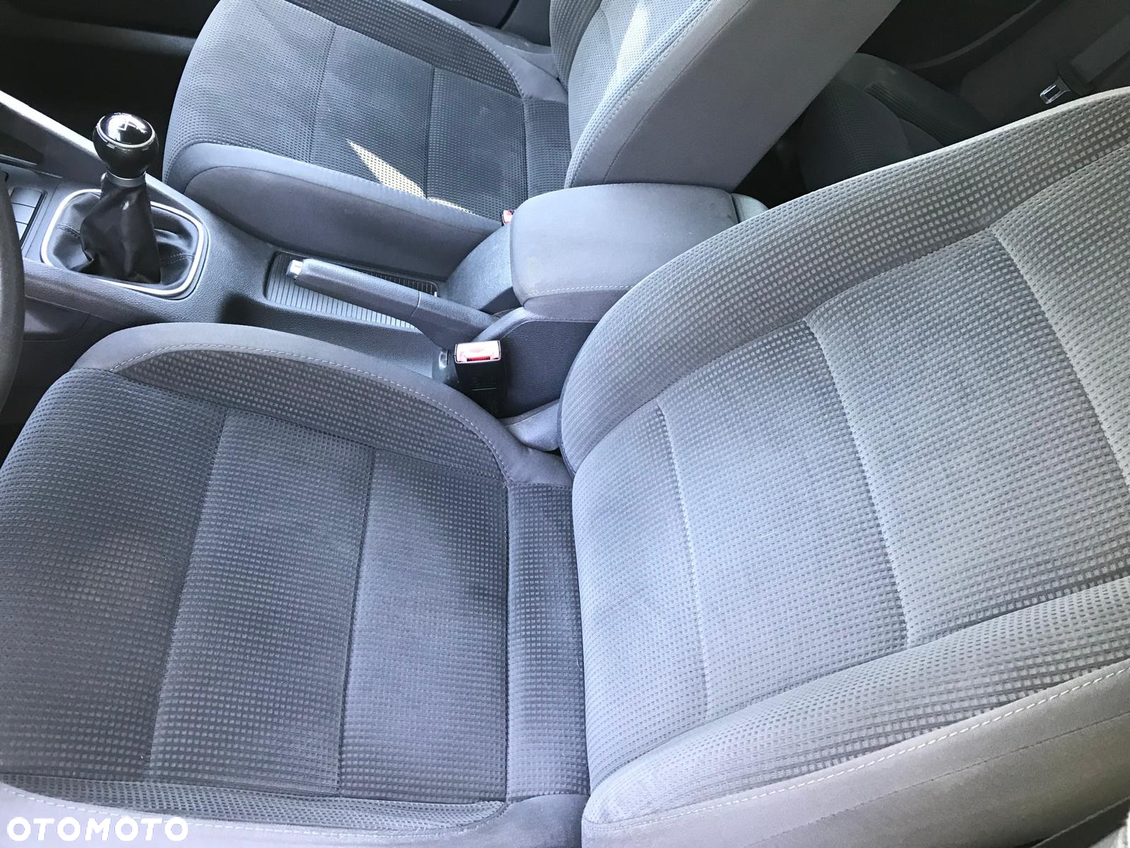 Volkswagen Golf 1.9 TDI Comfortline - 12