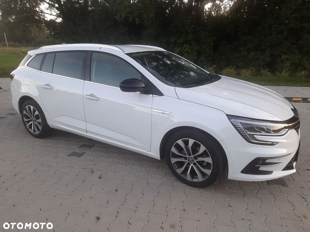 Renault Megane 1.3 TCe FAP Techno EDC - 11