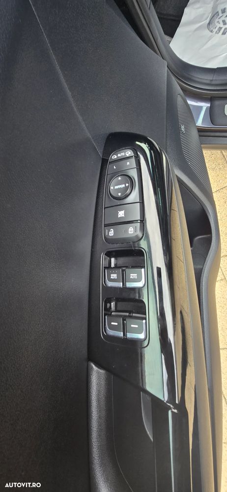 Kia Sportage 2,0 CRDI AWD Aut. Platinum - 22