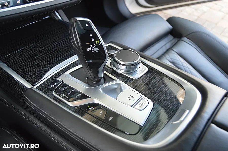 BMW Seria 7 730d xDrive - 39