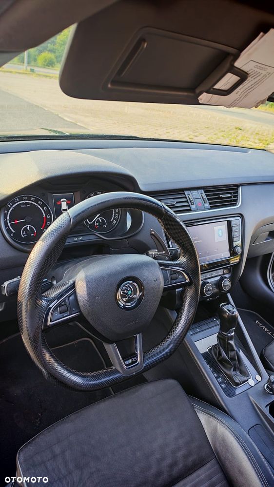 Skoda Octavia 2.0 TDI RS DSG - 9