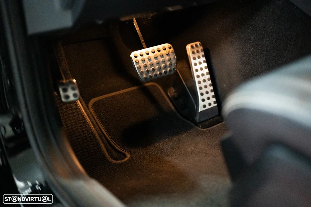 Mercedes-Benz E 300 BLUETEC Hybrid Avantgarde 107g - 25