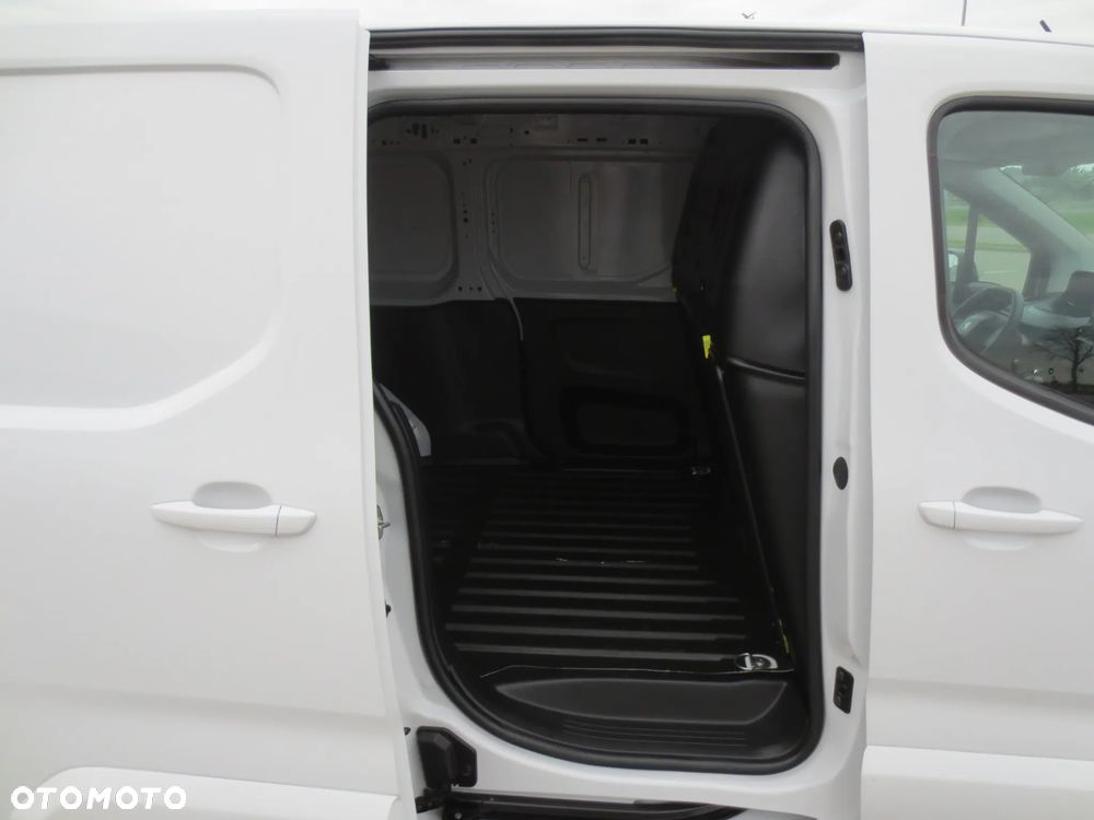 Peugeot PARTNER LONG ORYGINAŁ LAKIER i NISKI PRZEBIEG SALON PL. - 31