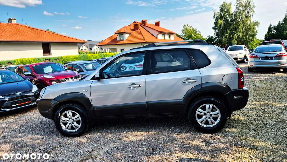 Hyundai Tucson 2.0 Comfort 2WD - 20
