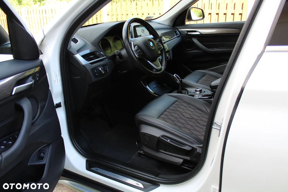 BMW X1 sDrive18i xLine - 20