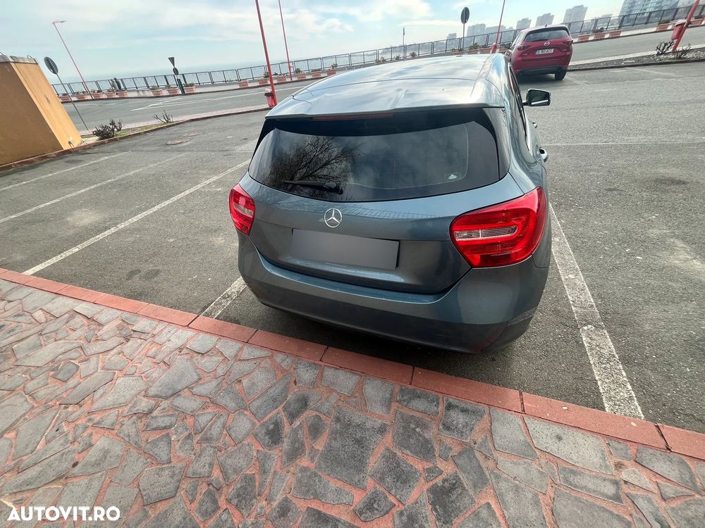 Mercedes-Benz A 180 BlueEfficiency 7G-DCT - 7