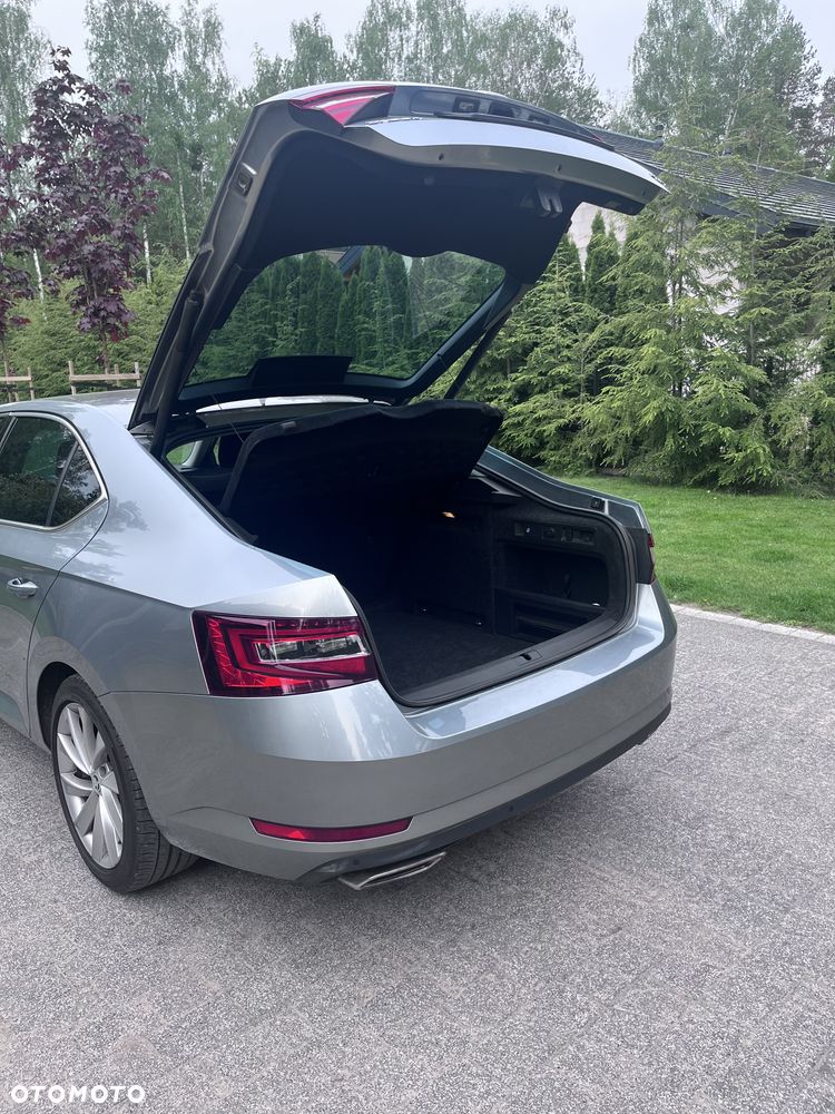Skoda Superb 2.0 TSI 4x4 Active DSG - 9