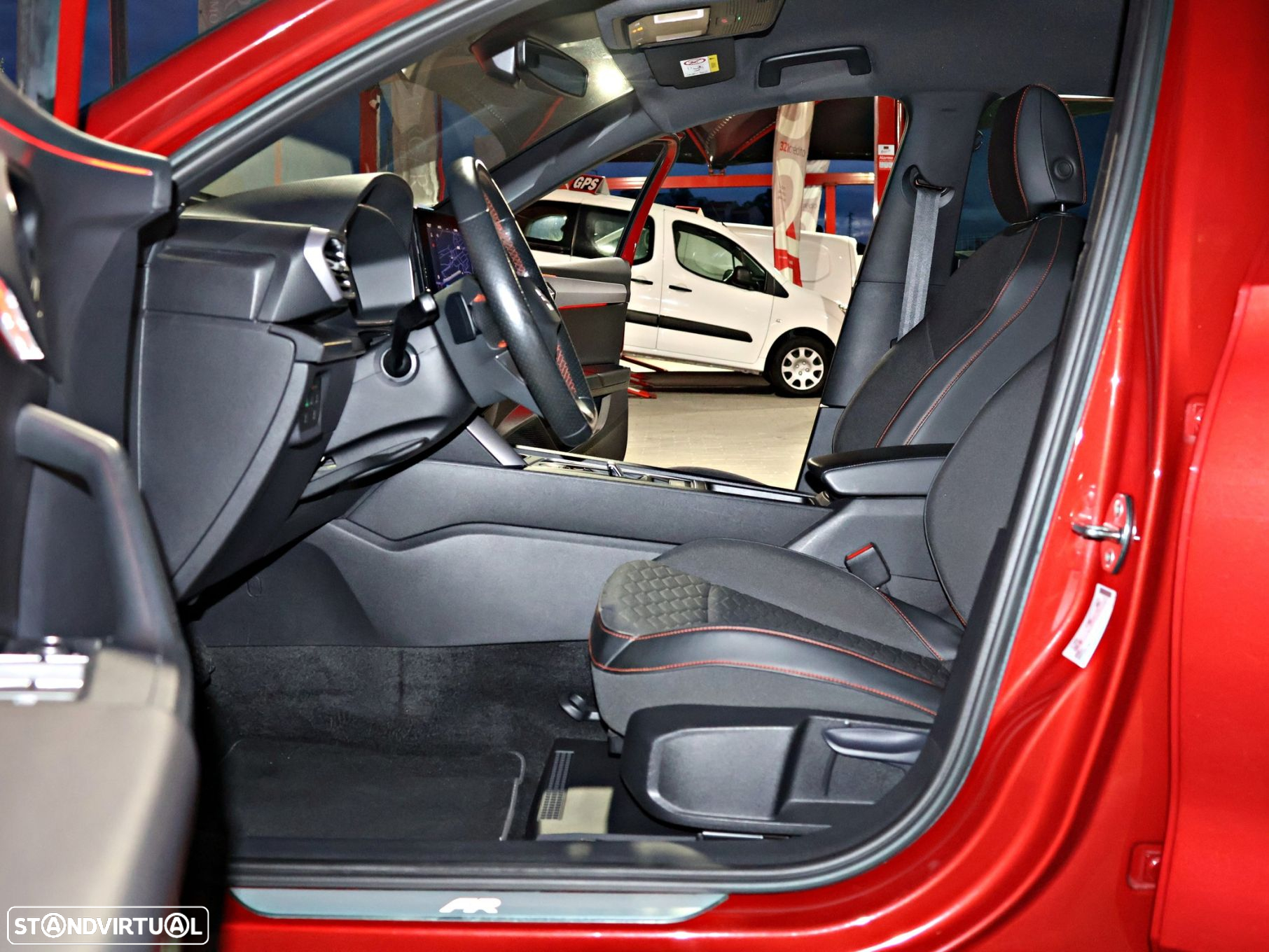 SEAT Leon 1.5 eTSI FR DSG - 30