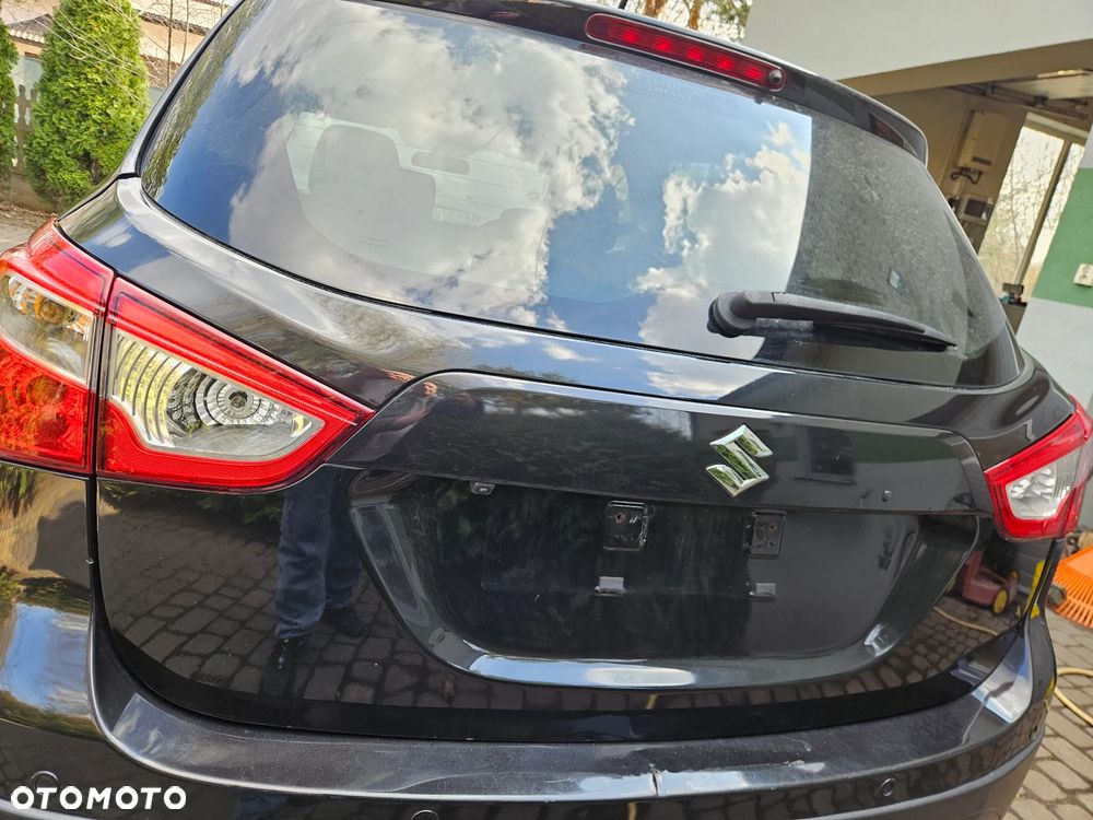 Suzuki SX4 S-Cross klapa tył tylna szyba  ZCE - 5