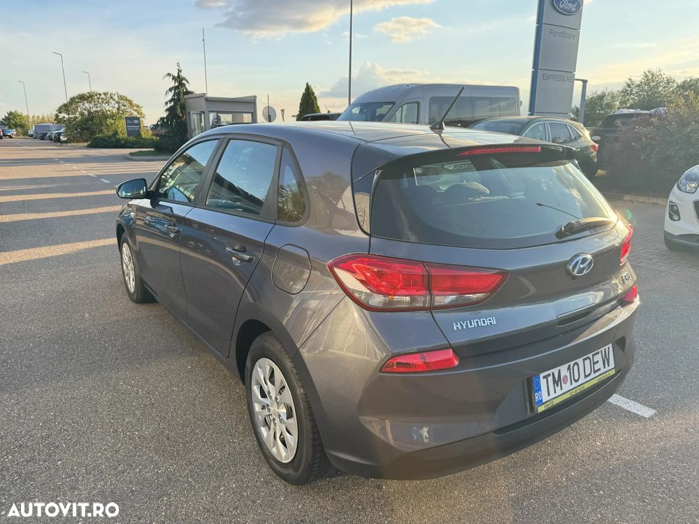 Hyundai i30 1.4 100CP 5DR M/T Classic+ - 8