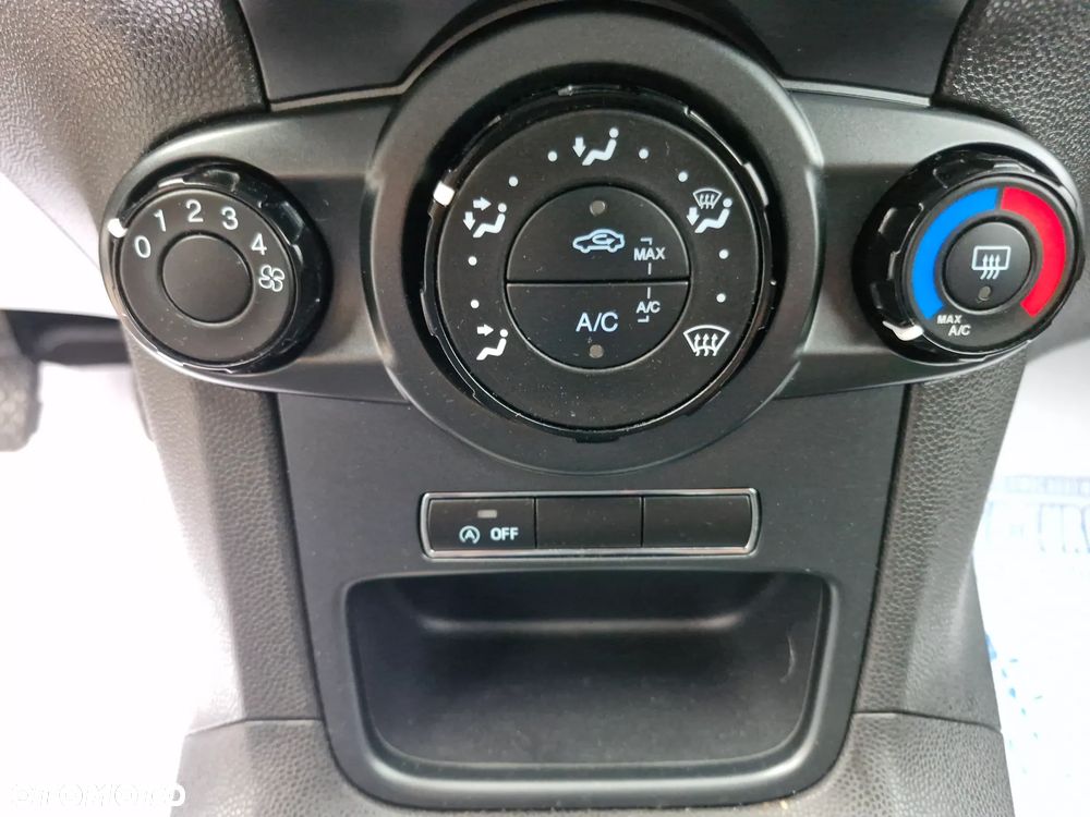 Ford Fiesta 1.0 EcoBoost STart-Stop Trend - 34