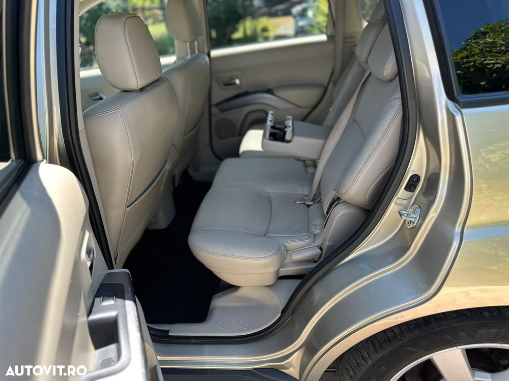 Mitsubishi Outlander 2.0 DI-D Intense - 12