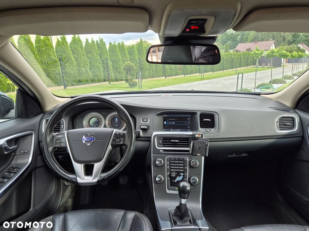 Volvo V60 T4 Summum - 12