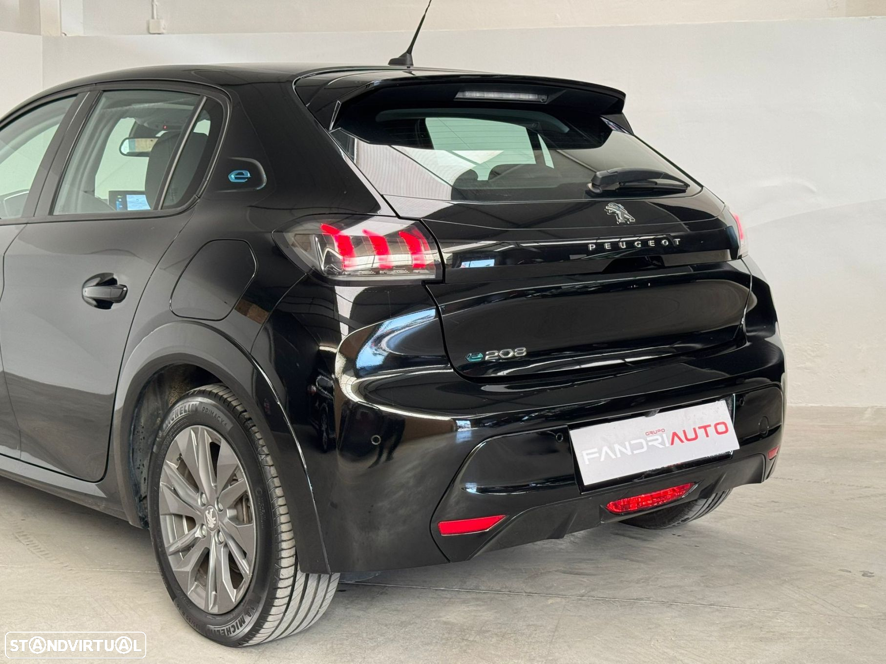 Peugeot e-208 50 kWh Allure Pack - 18