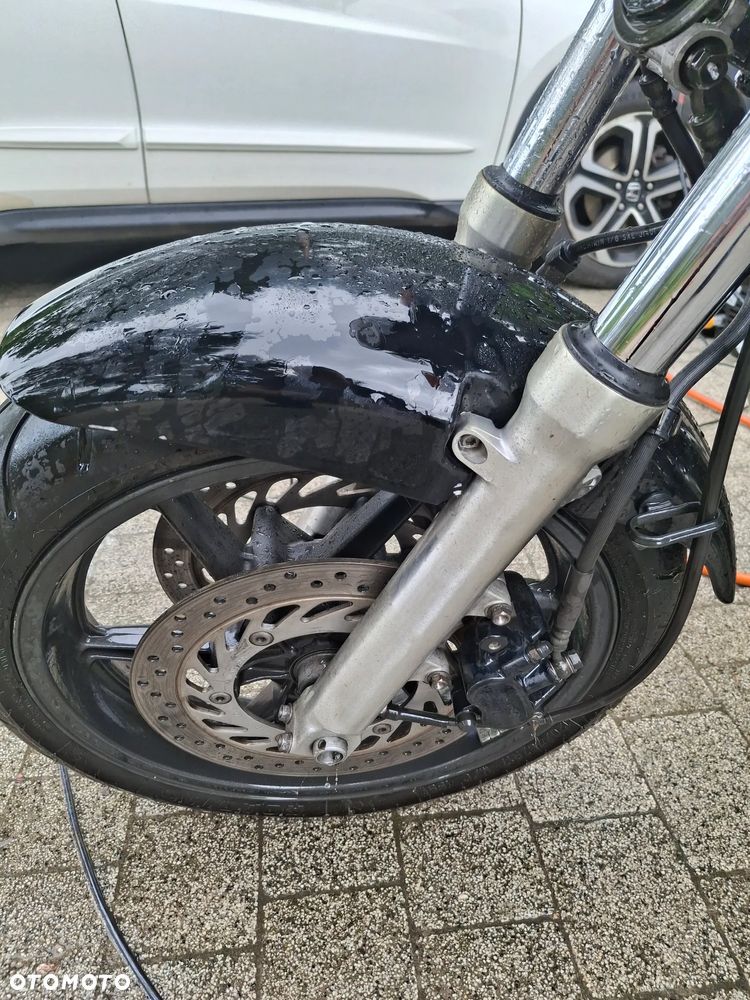 Honda CB - 10
