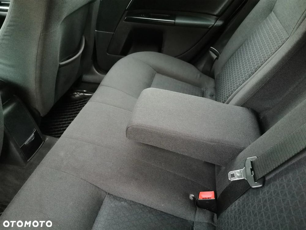 Ford Mondeo 1.8 Viva - 29