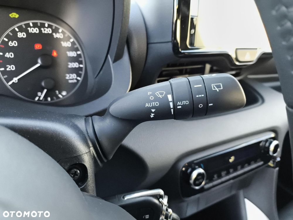 Toyota Yaris Hybrid 1.5 Comfort - 26