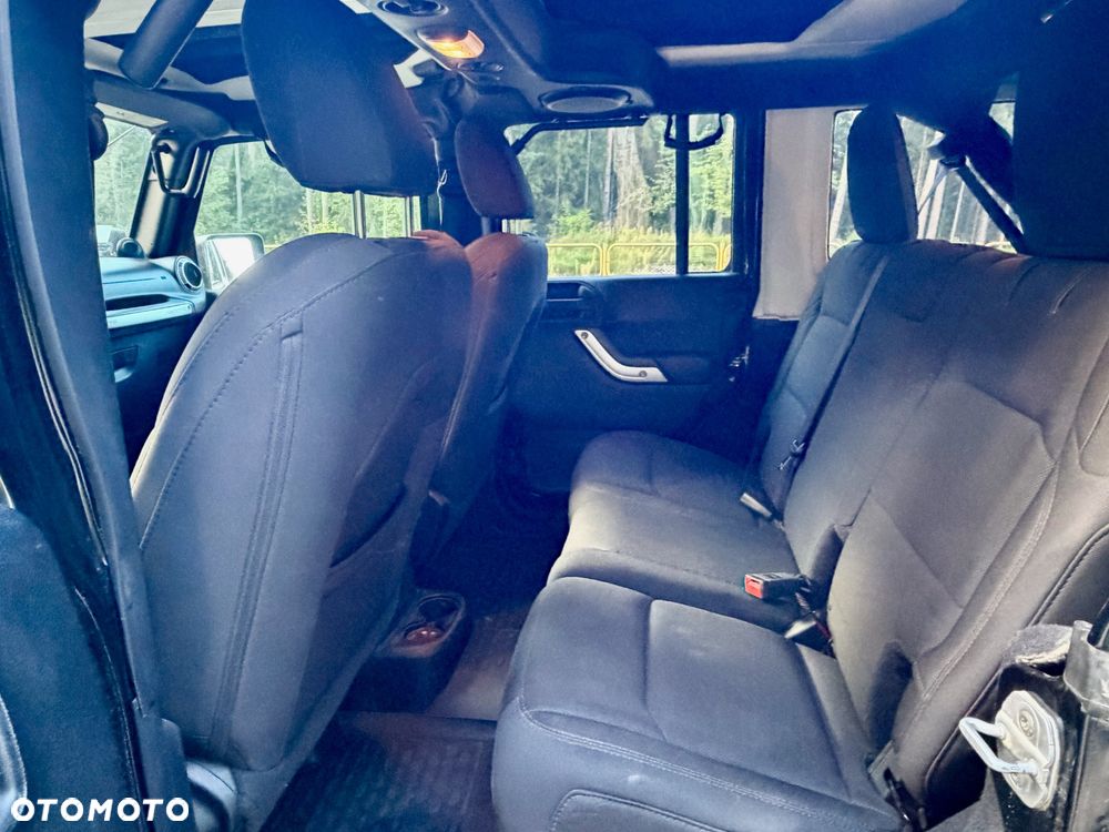 Jeep Wrangler 3.6 Unlim Rubicon - 13