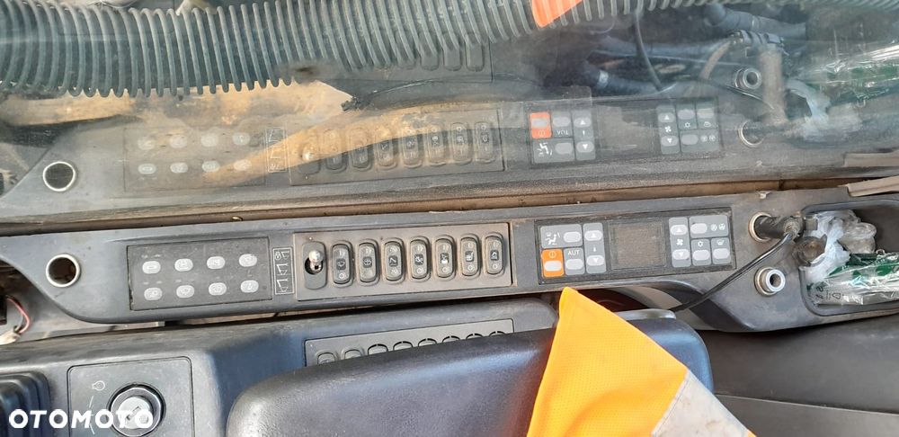 Caterpillar 323 DL - 14