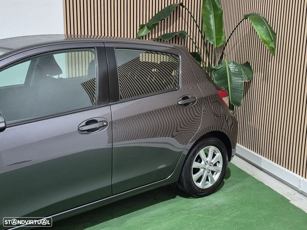 Toyota Yaris 1.0 VVT-i Comfort+P.Style - 3