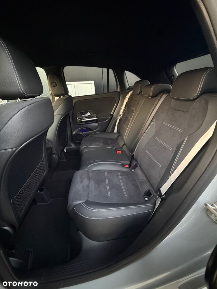 Mercedes-Benz GLA - 19