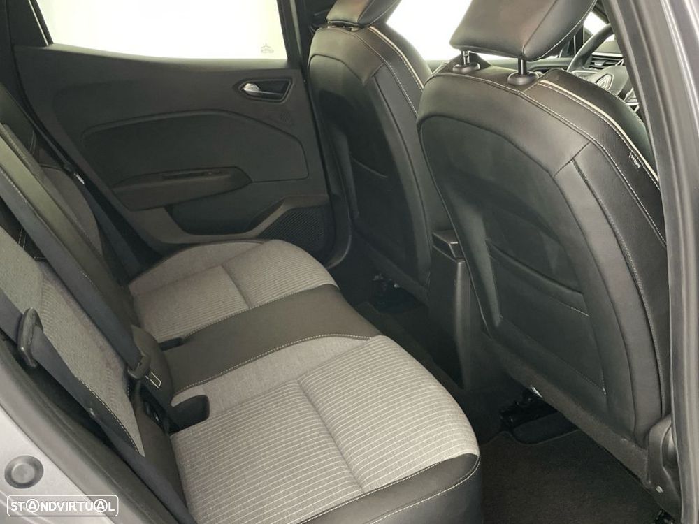 Renault Clio 1.0 TCe Techno - 24