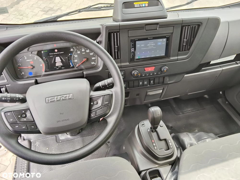 Isuzu M27 - 13