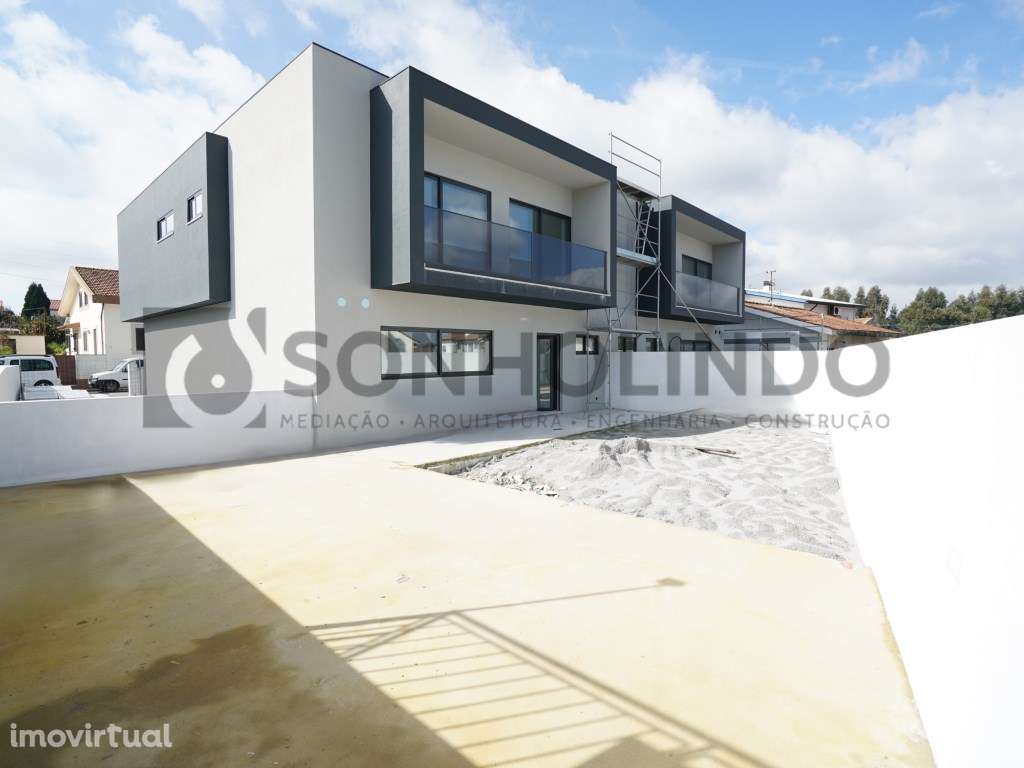 Moradia T3 Nova com escritório, no centro da cidade em fase final d... - Grande imagem: 2/29