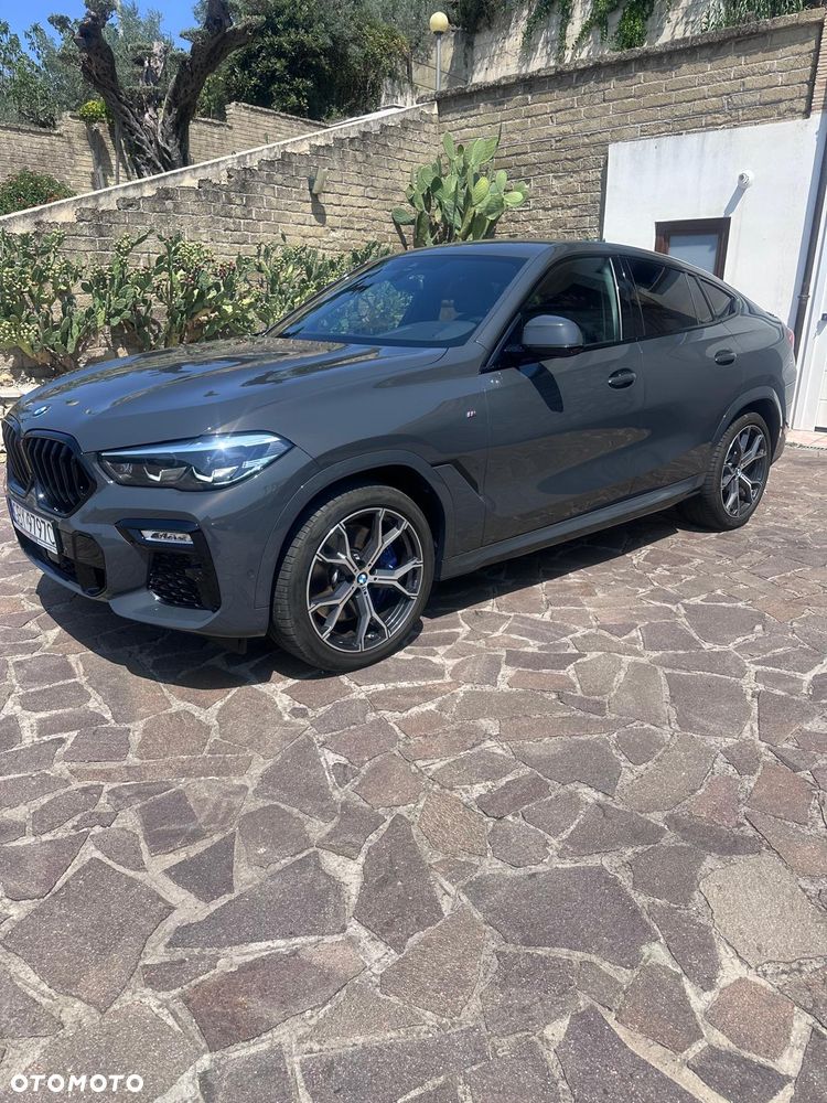 BMW X6 xDrive40d mHEV - 2