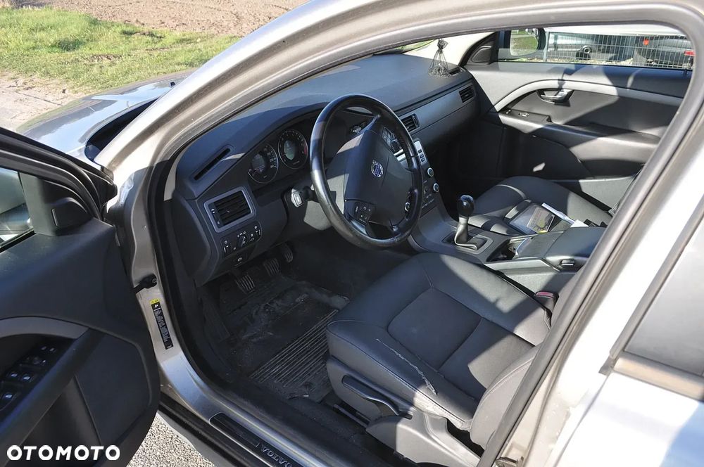 Volvo V70 2.0 Summum - 12